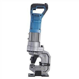 Hydraulisk stansemaskine til metalplader